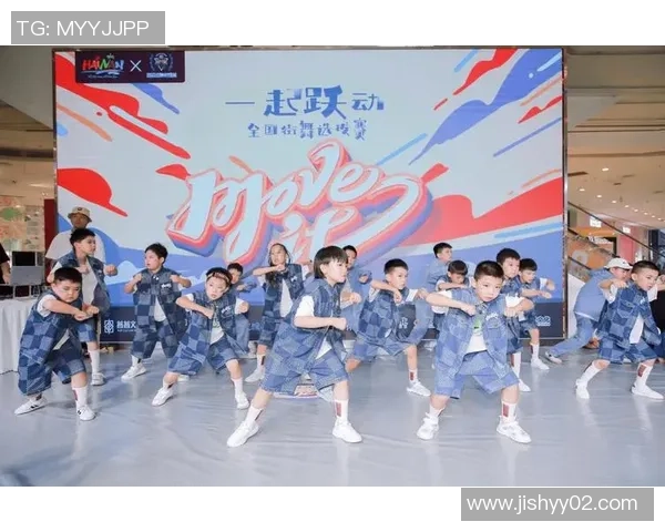 西安街舞队的热血节奏与梦想之旅探秘街舞文化的魅力与激情 西安街舞队的热血节奏与梦想之旅探秘街舞文化的魅力与激情