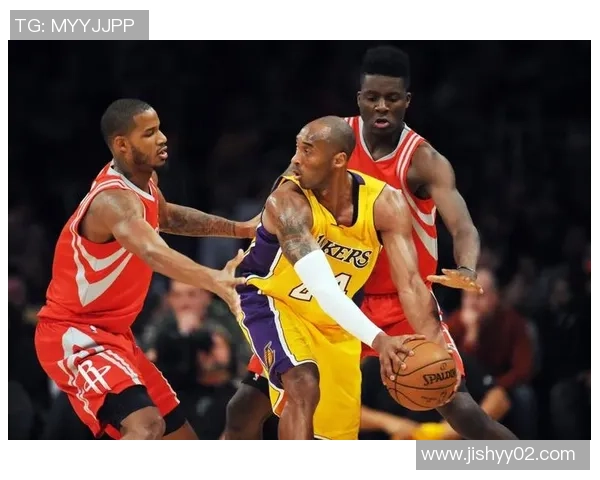 2006年07赛季火箭与湖人激战回顾：经典对决与传奇球员的巅峰时刻